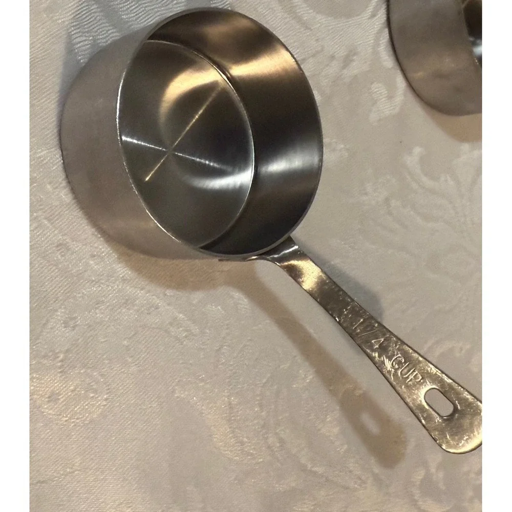 Amco 864 4 Measuring Cups 1/4, 1/3,  1/2,  1 Stainless‎ Steel 1/4 Handle Twisted